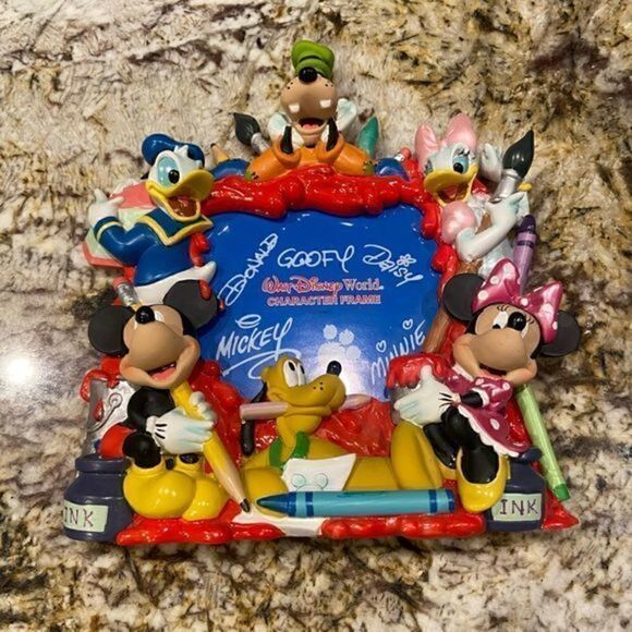 DISNEY 3D picture frame‎ - Picture 2 of 6